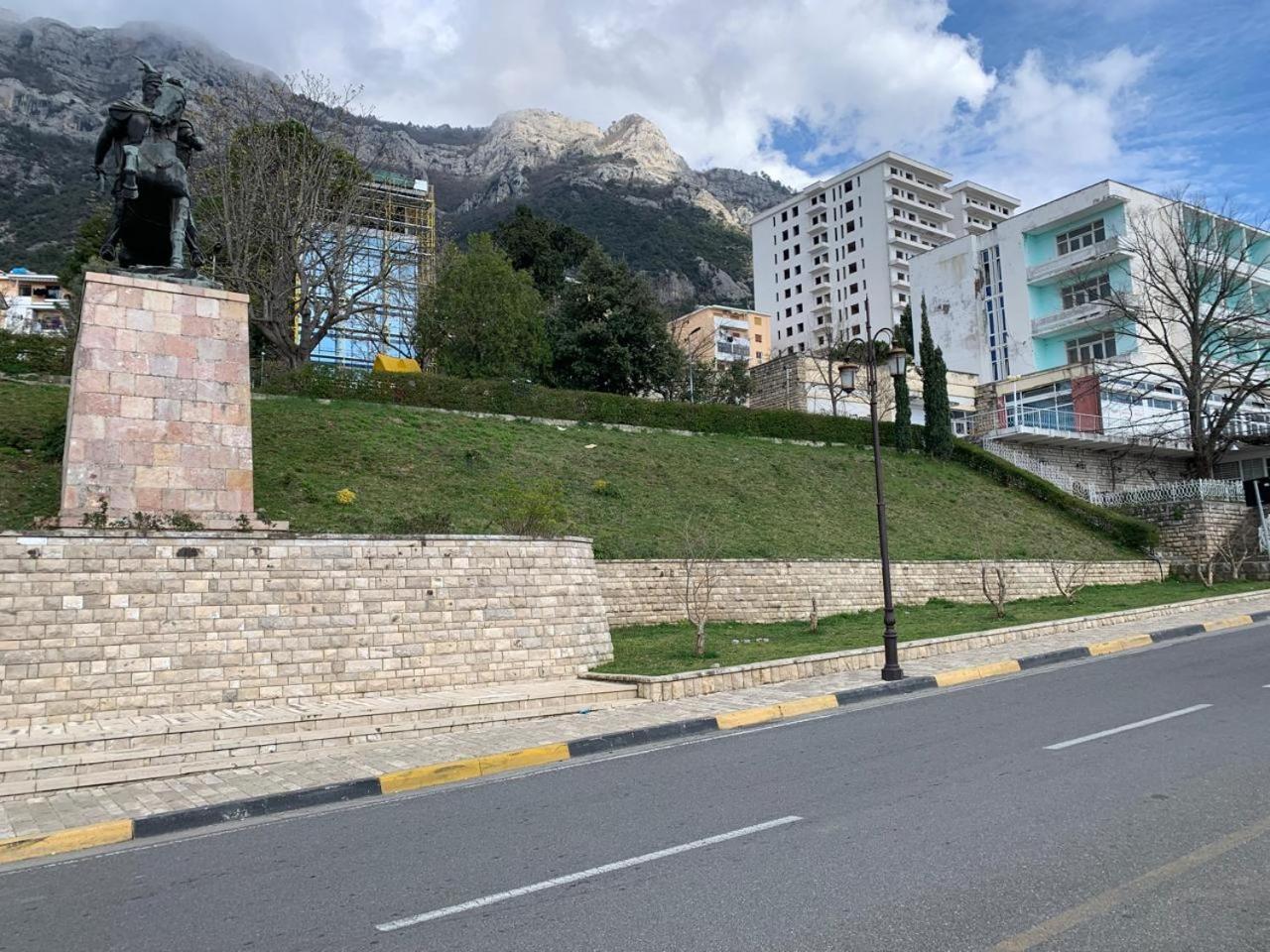 Kruja Shared Apartment Exterior photo